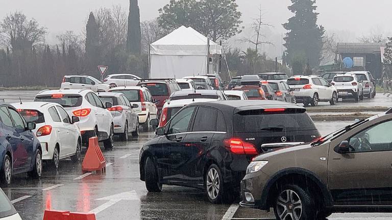 Rimini. Nuovo drive al Colosseo per tamponi riservato solo ai guariti Rimini. Nuovo drive al Colosseo per tamponi riservato solo ai guariti