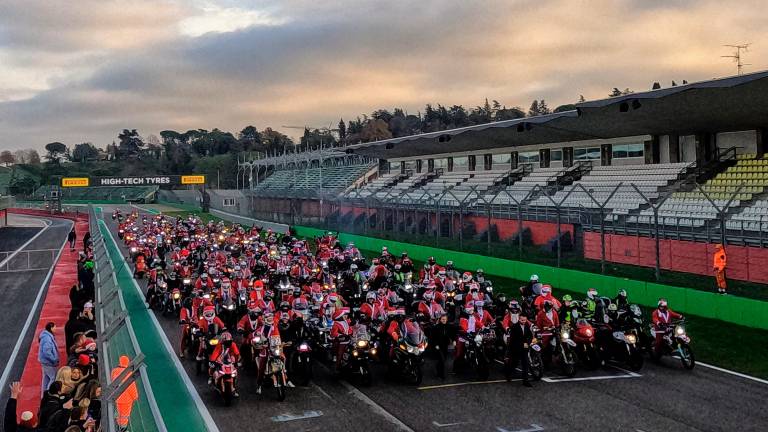 Imola. La festa con i “Motobabbi” - GALLERY Imola. La festa con i “Motobabbi” - GALLERY