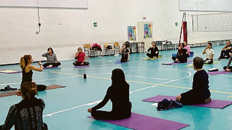 Cesena, yoga contro lo stress per gli insegnanti del Liceo Classico Cesena, yoga contro lo stress per gli insegnanti del Liceo Classico
