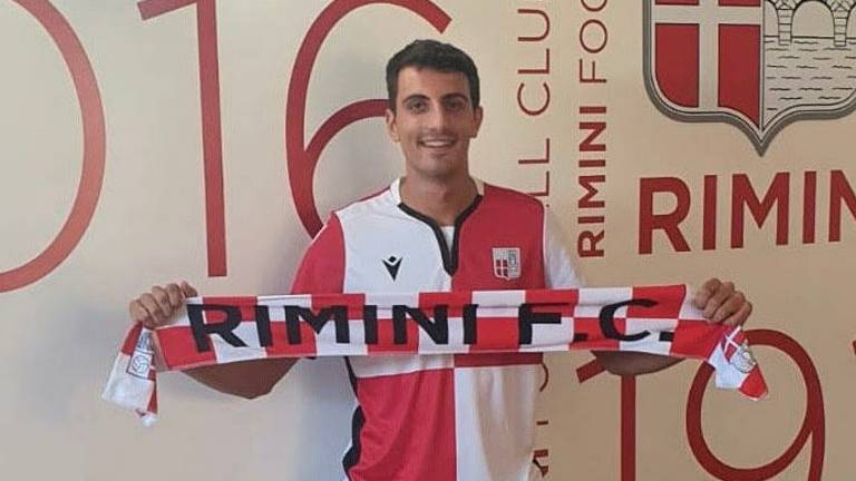 Calcio D, il Rimini cede Guarino e lo sostituisce con Grumo Calcio D, il Rimini cede Guarino e lo sostituisce con Grumo