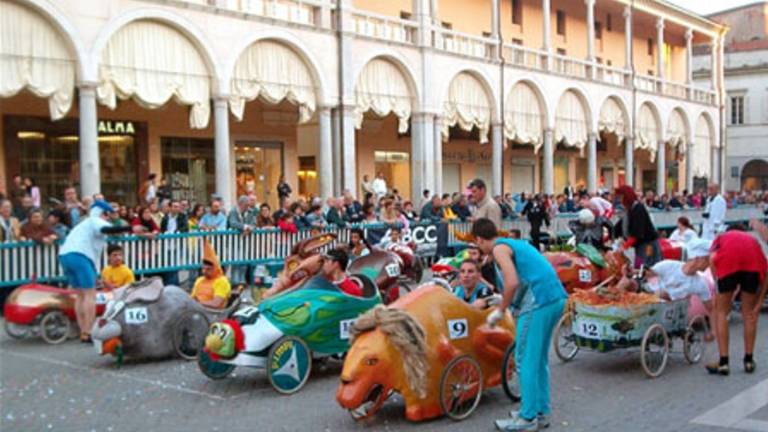 Faenza, auto a pedali: dall'Europa arrivano 250mila euro. Domenica il campionato europeo Faenza, auto a pedali: dall'Europa arrivano 250mila euro. Domenica il campionato europeo