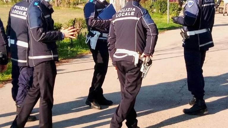 Ravenna, si oppone al controllo, arrestato barista Ravenna, si oppone al controllo, arrestato barista
