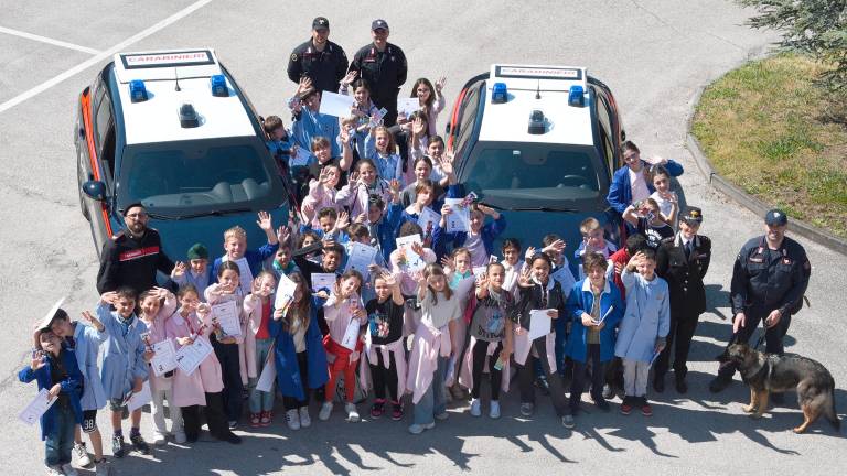 Rimini, i carabinieri incontrano gli studenti Rimini, i carabinieri incontrano gli studenti