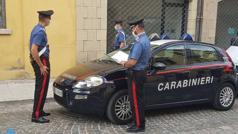 Novafeltria, scoperto l'imbrattatore di un'attività commerciale Novafeltria, scoperto l'imbrattatore di un'attività commerciale