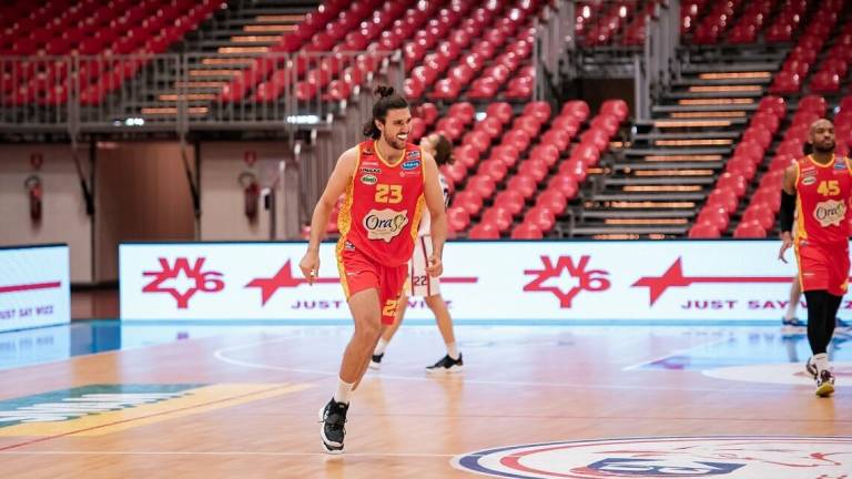 Basket A2, l'OraSì vince a Piacenza e conquista i play-off (74-80) Basket A2, l'OraSì vince a Piacenza e conquista i play-off (74-80)