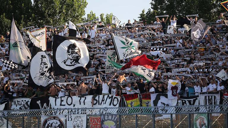 Calcio Serie C, il Cesena oltre gli 8.700 abbonati Calcio Serie C, il Cesena oltre gli 8.700 abbonati