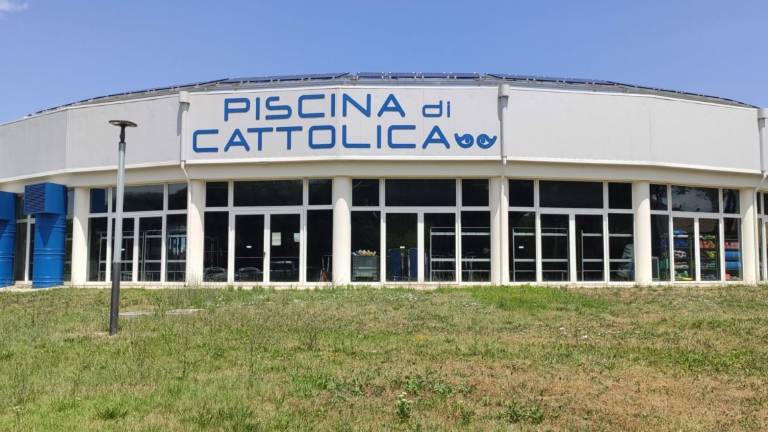 Cattolica, project finacing per la riqualificazione della piscina comunale Cattolica, project finacing per la riqualificazione della piscina comunale