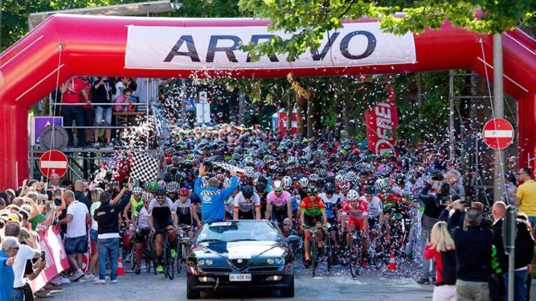 Ciclismo, Covid: la Granfondo del capitano rinviata a giugno 2023 Ciclismo, Covid: la Granfondo del capitano rinviata a giugno 2023