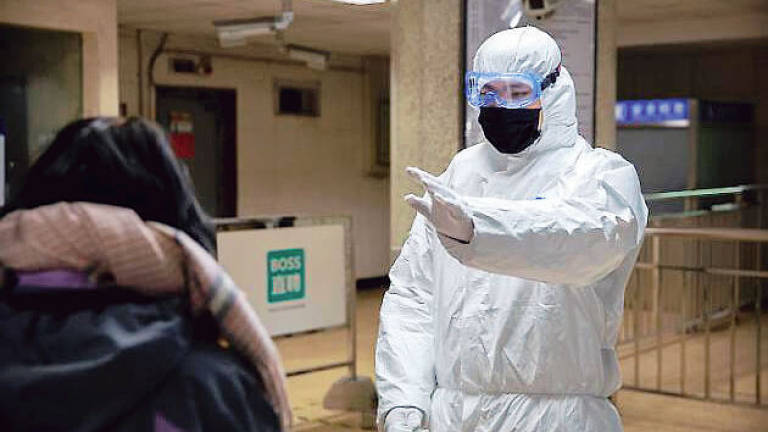 «Coronavirus, evitate il panico in Italia non sta circolando» «Coronavirus, evitate il panico in Italia non sta circolando»