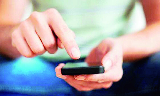 Rimini, Gps nell'auto per spiare la moglie: marito violento rischia il processo Rimini, Gps nell'auto per spiare la moglie: marito violento rischia il processo