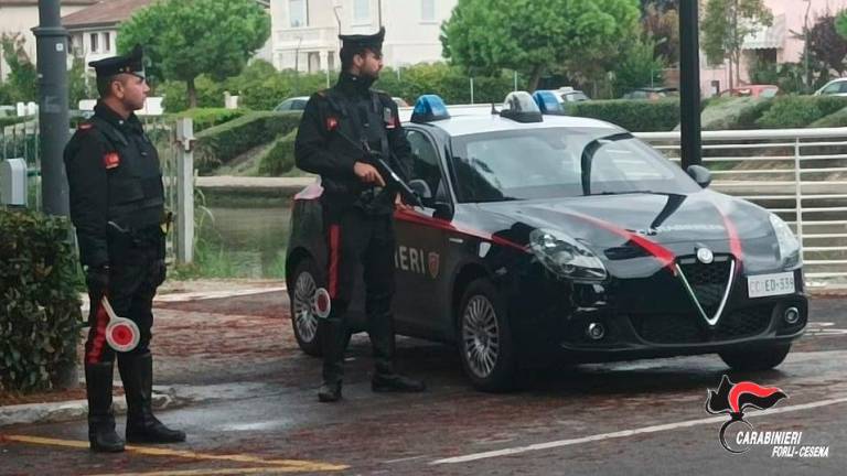 Gambettola, ubriaco e con arnesi da scasso in un’area commerciale: denunciato dai Carabinieri Gambettola, ubriaco e con arnesi da scasso in un’area commerciale: denunciato dai Carabinieri