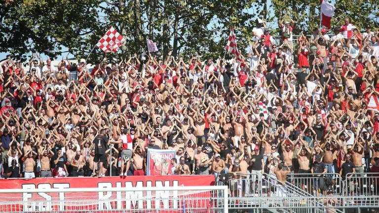 Calcio C, Rimini a Reggio Emilia insieme a 200 tifosi Calcio C, Rimini a Reggio Emilia insieme a 200 tifosi