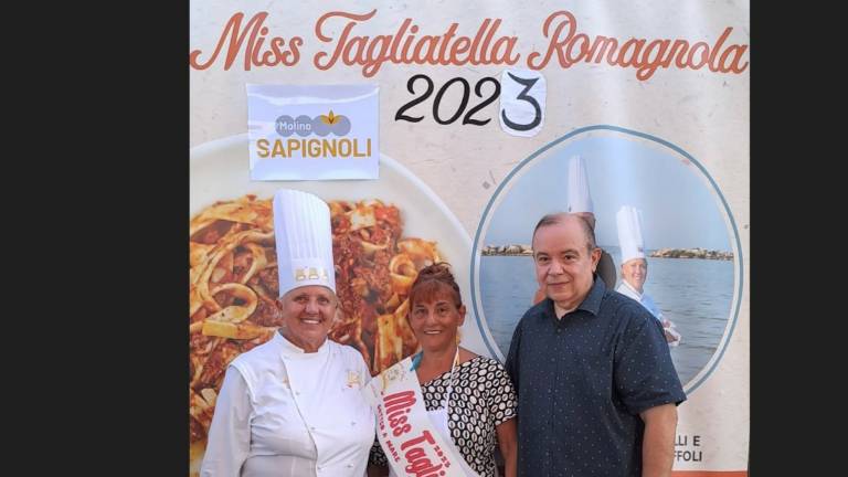 Gatteo Mare, eletta Miss tagliatella Romagnola 2023: Maria Vittoria conquista tutti a colpi di mattarello Gatteo Mare, eletta Miss tagliatella Romagnola 2023: Maria Vittoria conquista tutti a colpi di mattarello