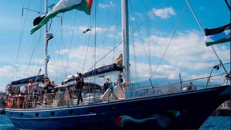 Un’imbarcazione della flotilla diretta a Gaza Un’imbarcazione della flotilla diretta a Gaza