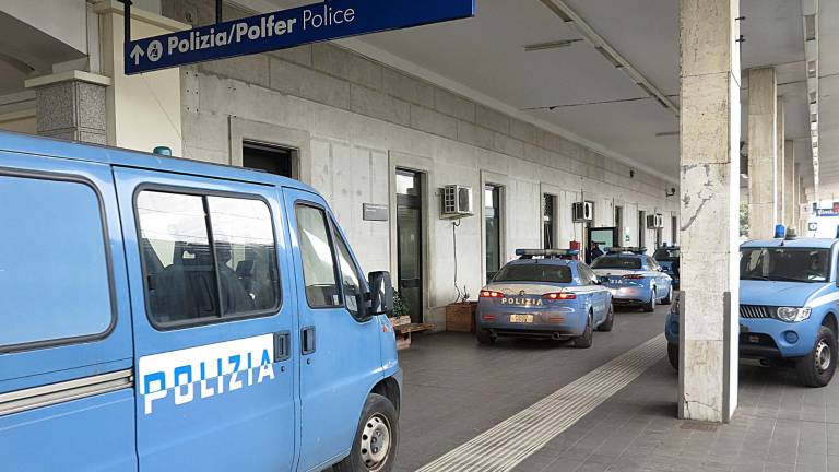 Rimini, catturati due giovanissimi rapinatori di 15 e 17 anni Rimini, catturati due giovanissimi rapinatori di 15 e 17 anni
