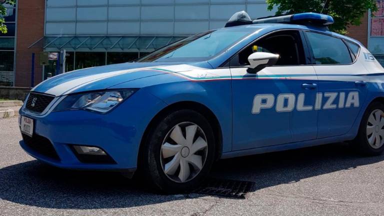 Rimini. Coppia di fidanzati derubata e ricattata: due arresti per estorsione Rimini. Coppia di fidanzati derubata e ricattata: due arresti per estorsione
