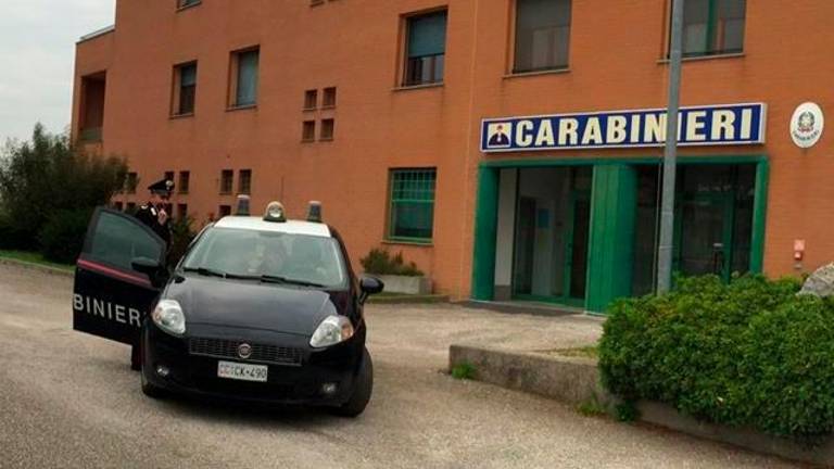 Festeggia, si ubriaca e finisce in arresto. Il caso a Lido Adriano Festeggia, si ubriaca e finisce in arresto. Il caso a Lido Adriano