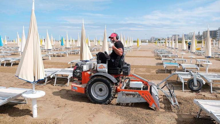 Concessioni spiagge, i sindacati dei balneari: “Procedura di infrazione, serve confronto con l’Unione Europea” Concessioni spiagge, i sindacati dei balneari: “Procedura di infrazione, serve confronto con l’Unione Europea”