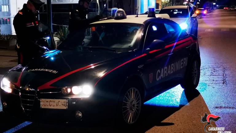 Week-end di denunce su strada e soccorsi nell’alluvione per i carabinieri di Cesenatico Week-end di denunce su strada e soccorsi nell’alluvione per i carabinieri di Cesenatico