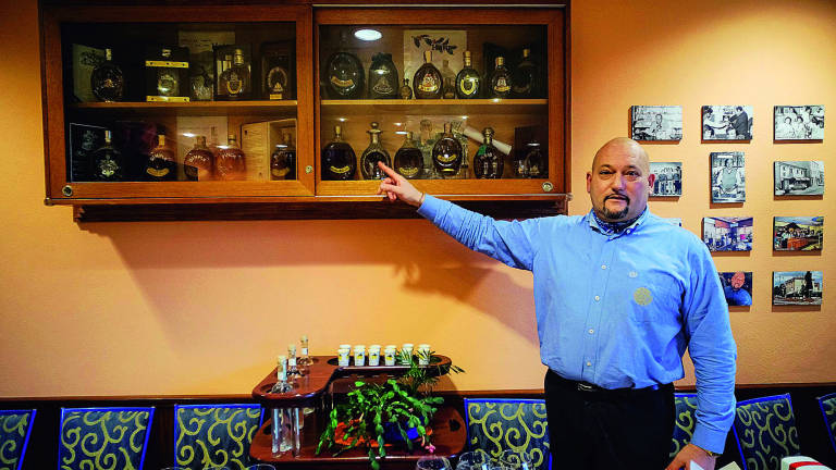 Rimini, bocciato il bar Romani. «Non è una bottega storica» Rimini, bocciato il bar Romani. «Non è una bottega storica»