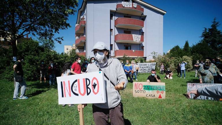 Rimini: Viserba, trovato un sito per l'antenna della discordia Rimini: Viserba, trovato un sito per l'antenna della discordia