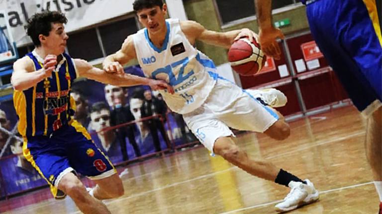 Basket B, l'ala piccola Gabriele Pellegrini alla Intech Basket B, l'ala piccola Gabriele Pellegrini alla Intech