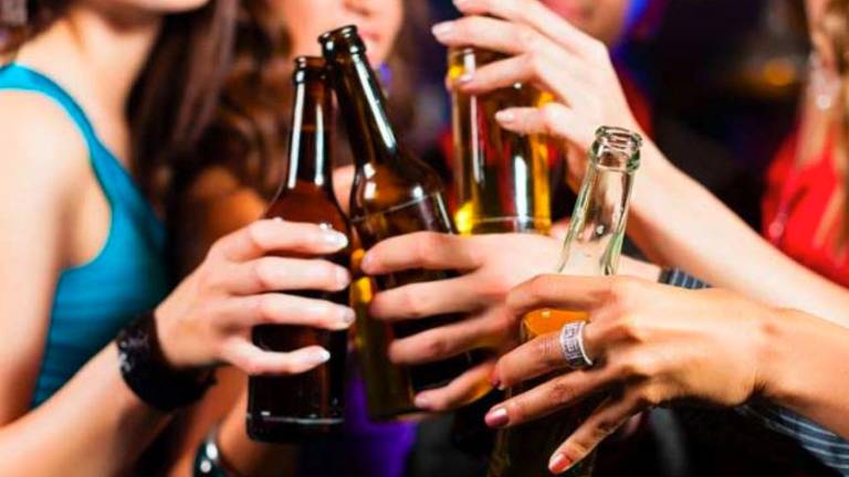 Alcol tra giovanissimi, un problema diffuso Alcol tra giovanissimi, un problema diffuso
