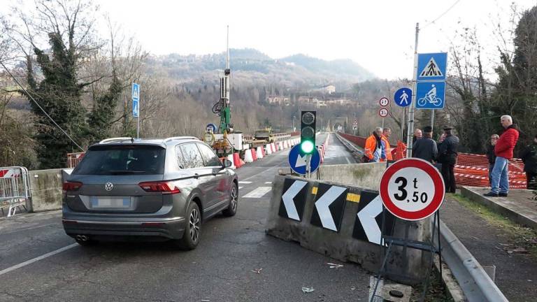 Verucchio: il ponte riapre oggi pomeriggio Verucchio: il ponte riapre oggi pomeriggio