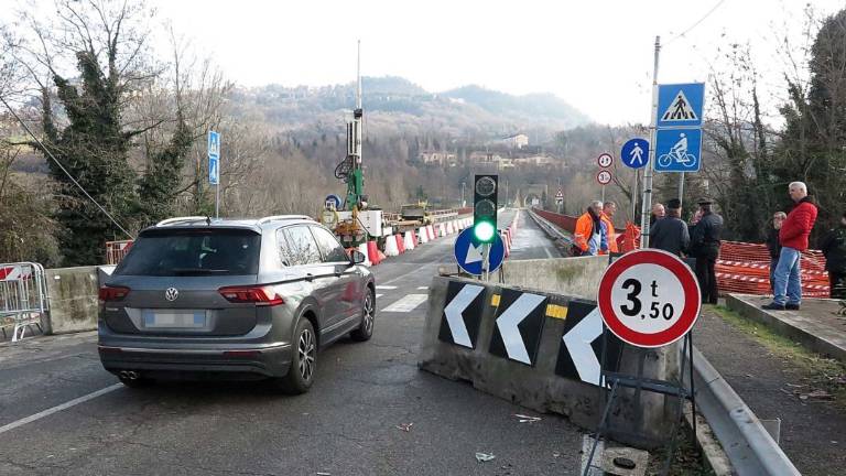 Ponte Verucchio chiuso sabato e domenica Ponte Verucchio chiuso sabato e domenica