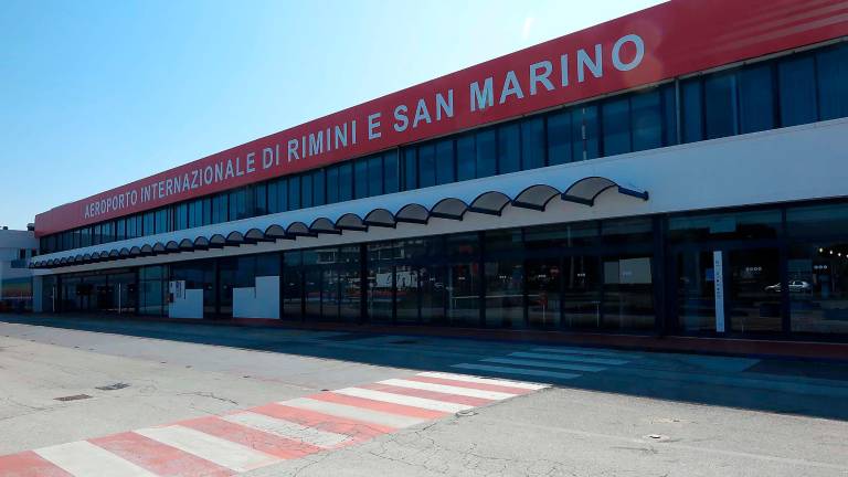 Rimini. Aeroporto, il sindacato: mancano i condizionatori. Airiminum: pronto un intervento da oltre 200mila euro Rimini. Aeroporto, il sindacato: mancano i condizionatori. Airiminum: pronto un intervento da oltre 200mila euro