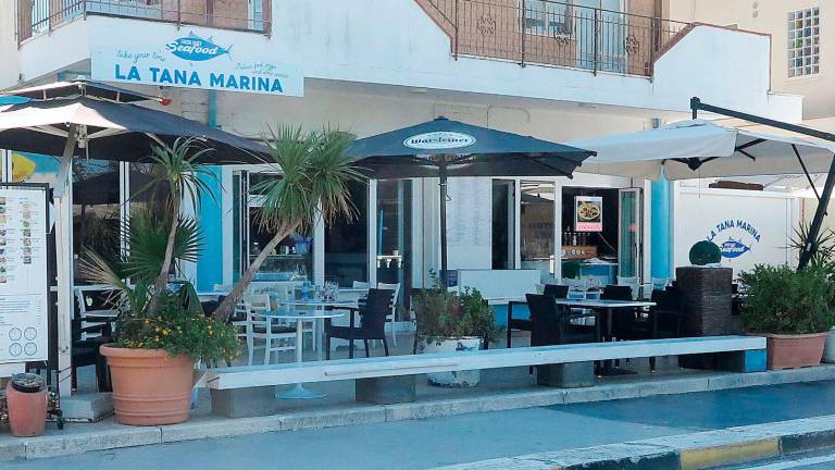 Il ristorante Tana Marina di Rimini dove avvenne l’episodio nel 2020 Il ristorante Tana Marina di Rimini dove avvenne l’episodio nel 2020