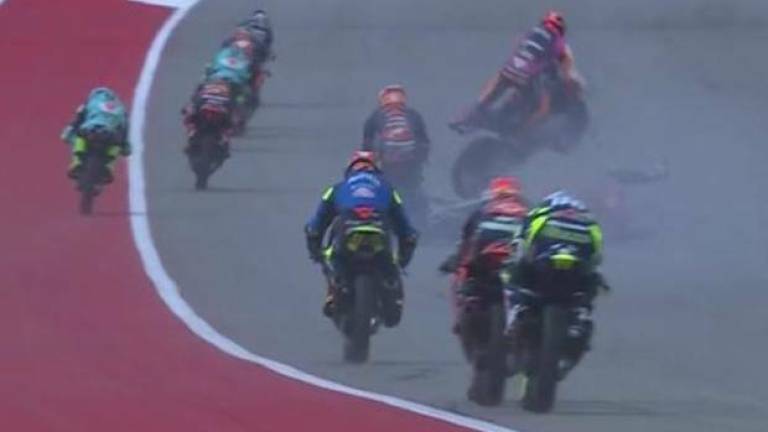 Moto3, la tragedia sfiorata di Austin: Oncu sospeso per due gare e salta Misano Moto3, la tragedia sfiorata di Austin: Oncu sospeso per due gare e salta Misano