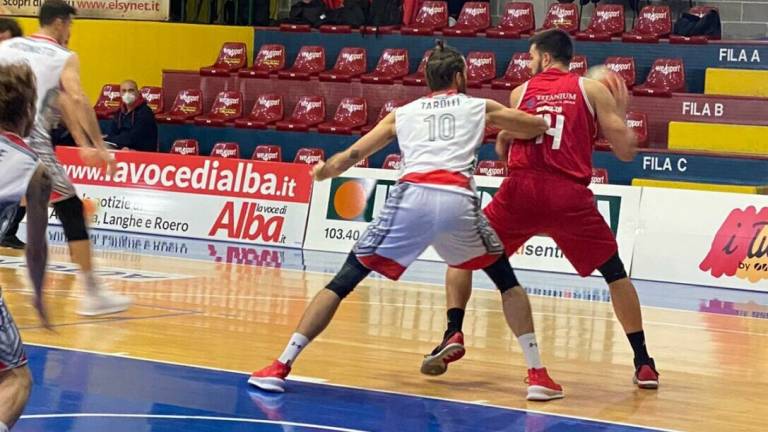 Basket B, Andrea Costa sul velluto con Alba (60-78) Basket B, Andrea Costa sul velluto con Alba (60-78)