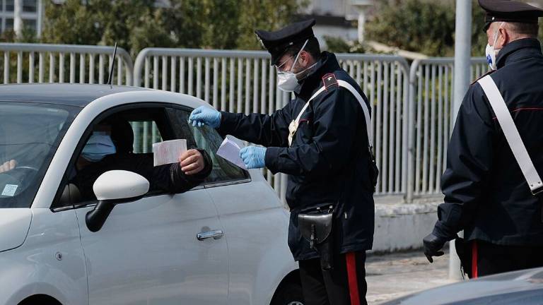 Nuovo Dpcm: resta coprifuoco, no a spostamenti tra regioni Nuovo Dpcm: resta coprifuoco, no a spostamenti tra regioni