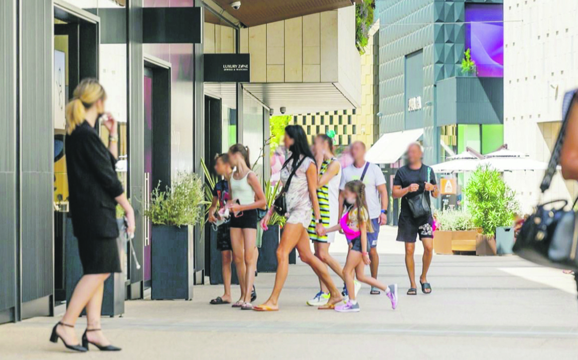 Tutti all'Outlet: vendite più che raddoppiate a San marino Tutti all'Outlet: vendite più che raddoppiate a San marino