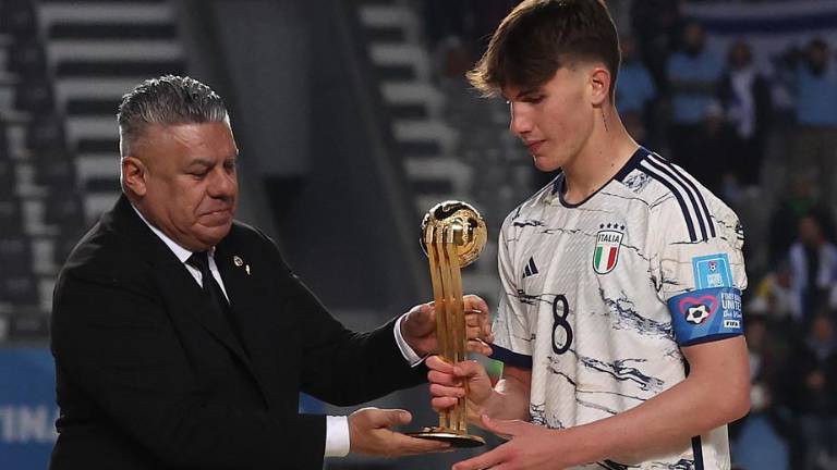 Calcio, Cesare Casadei da Cervia come Leo Messi: capocannoniere e migliore giocatore al Mondiale Under 20 Calcio, Cesare Casadei da Cervia come Leo Messi: capocannoniere e migliore giocatore al Mondiale Under 20