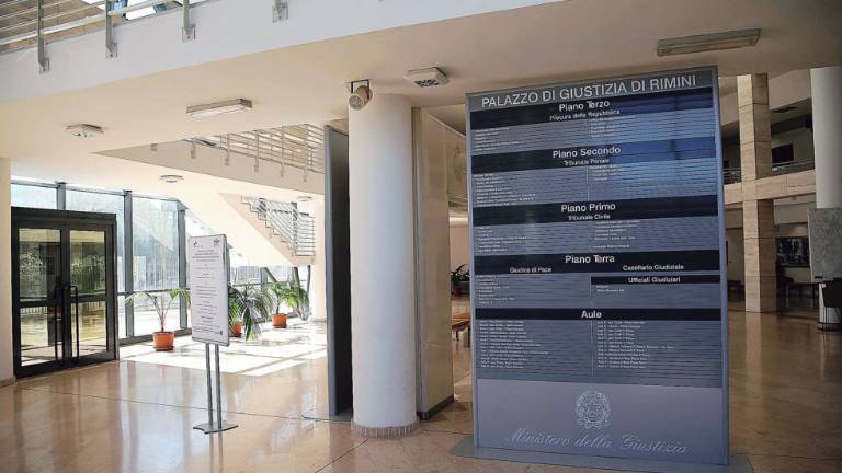 Riccione, molestato per due volte dal maniaco che gli chiede indicazioni stradali Riccione, molestato per due volte dal maniaco che gli chiede indicazioni stradali