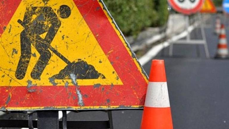 Riccione, si completa l'asfaltatura in viale Vittorio Emanuele II e via Castrocaro Riccione, si completa l'asfaltatura in viale Vittorio Emanuele II e via Castrocaro