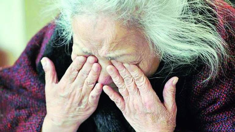 Ravenna, vanno da un'anziana in ospedale per rubarle il conto Ravenna, vanno da un'anziana in ospedale per rubarle il conto