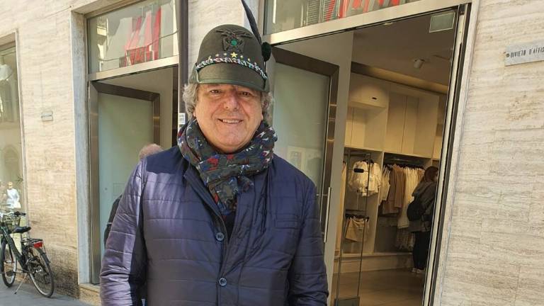 Arrivano gli alpini. Confcommercio: Mostriamo ciò che siamo, maestri dell'ospitalità Arrivano gli alpini. Confcommercio: Mostriamo ciò che siamo, maestri dell'ospitalità