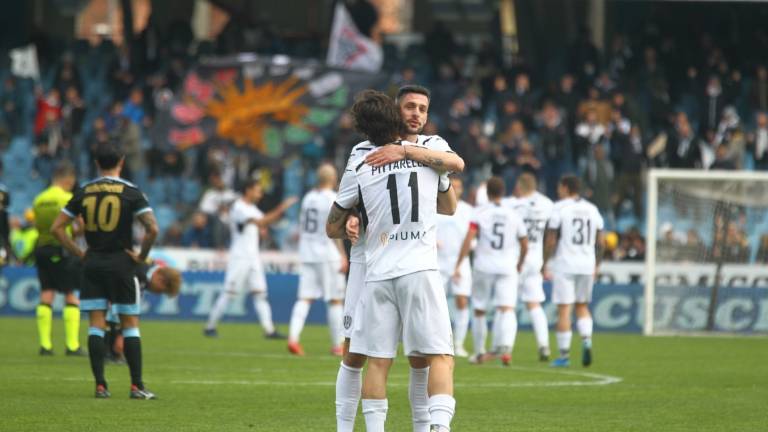 Calcio C, Viali esalta il Cesena: Gruppo fantastico Calcio C, Viali esalta il Cesena: Gruppo fantastico