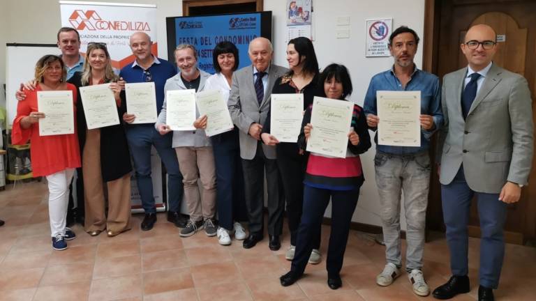 Forlì-Cesena, festa del condominio: diplomi di formazione agli amministratori Forlì-Cesena, festa del condominio: diplomi di formazione agli amministratori