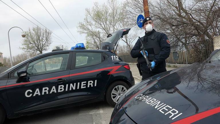 Maltratta compagna e figlie: arrestato muratore a Riccione Maltratta compagna e figlie: arrestato muratore a Riccione