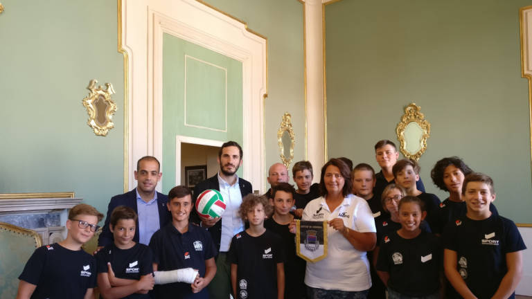 Pallanuoto, i campioni under 14 ricevuti in Comune a Cesena Pallanuoto, i campioni under 14 ricevuti in Comune a Cesena