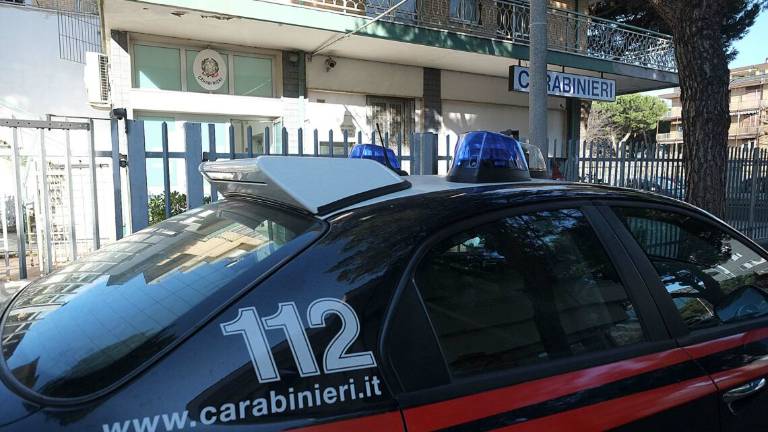 Coriano. Denunciato dietologo abusivo anche ladro di cartelli stradali Coriano. Denunciato dietologo abusivo anche ladro di cartelli stradali