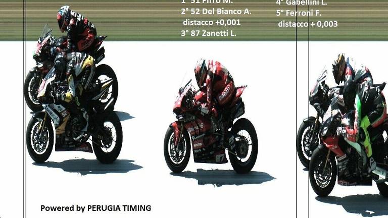Moto Civ, Superbike: Pirro bis al fotofinish su Delbianco Moto Civ, Superbike: Pirro bis al fotofinish su Delbianco