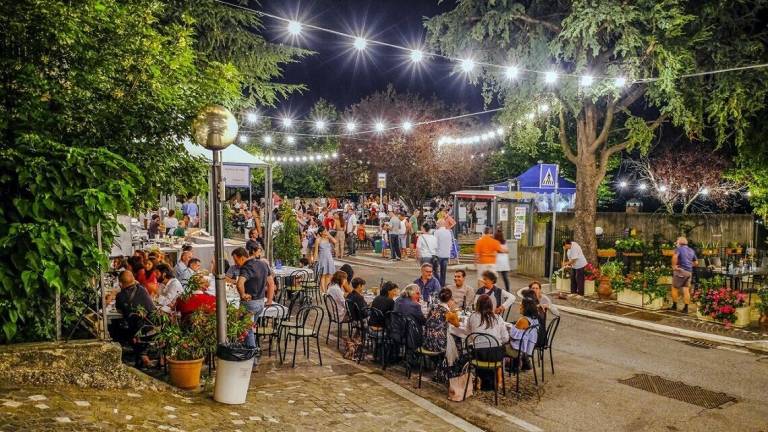 La collina dei piaceri torna nel borgo di Torriana per tre giorni La collina dei piaceri torna nel borgo di Torriana per tre giorni