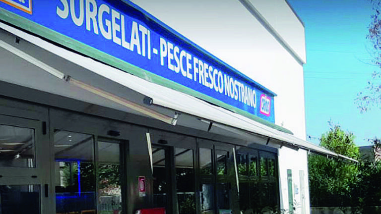 Ladri gourmet, a Riccione maxi furto di pesce congelato per 30mila euro Ladri gourmet, a Riccione maxi furto di pesce congelato per 30mila euro