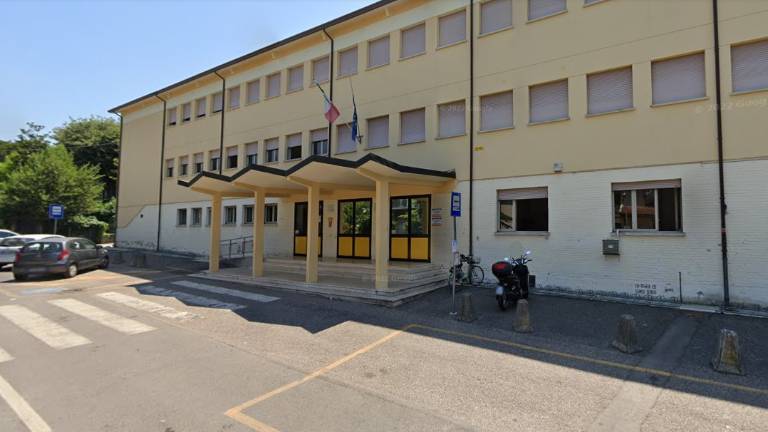 Preside aggredito a Cesena, i sindacati: Fatto ancor più grave per il luogo in cui è stato compiuto Preside aggredito a Cesena, i sindacati: Fatto ancor più grave per il luogo in cui è stato compiuto