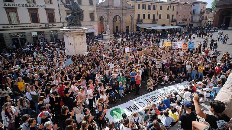 Facile criticare. Proviamo ad ascoltare Facile criticare. Proviamo ad ascoltare